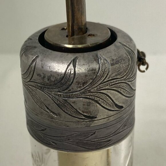 Antique Theophilus Martin French Cut Crystal & Silver Toned Atomizer Refillable - Picture 7 of 10